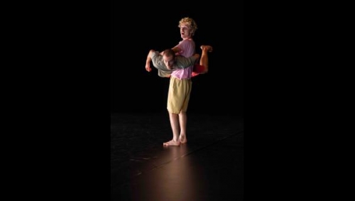 Flowers,Edouard Hue,Jonathan Soucasse,Arnaud Viala,Gabin Corredor,Hugo Roux,Babeth-Annecy,Alizée Droux,Delphine Guigue,Lysandre Korelis,Beaver Dam Company,Coproduction Salle du Lignon-Vernier, Centre Culturel Suisse-Paris, Equilibre-Nuithonie- Fribourg,Fondation Sophie et Karl Binding,la scala